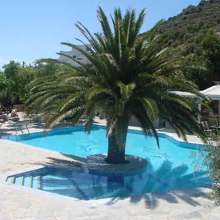 Hotel Neos Ikaros Agia Galini Exteriér fotografie