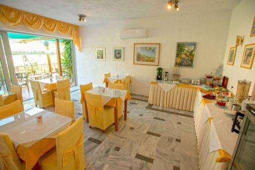 Hotel Neos Ikaros Agia Galini Exteriér fotografie